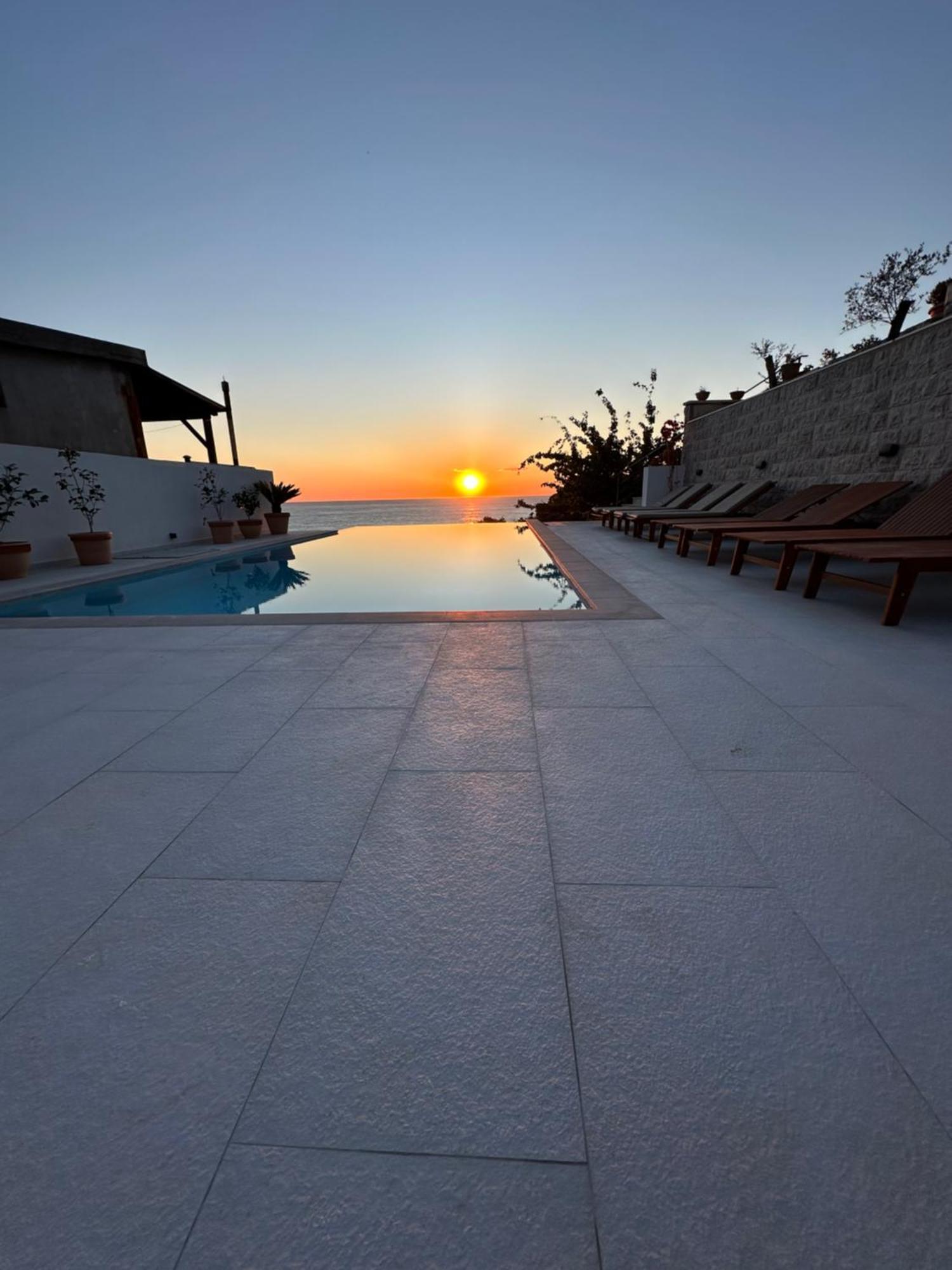 Apartments Blue Heaven Ulcinj Buitenkant foto