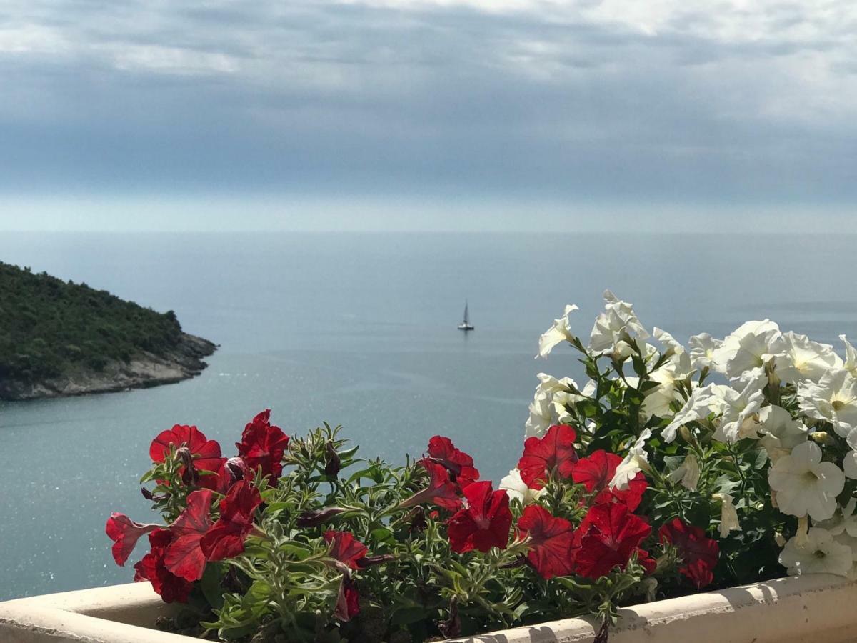Apartments Blue Heaven Ulcinj Buitenkant foto